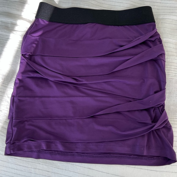 BCBGeneration Ruched Skirt - Picture 8 of 8